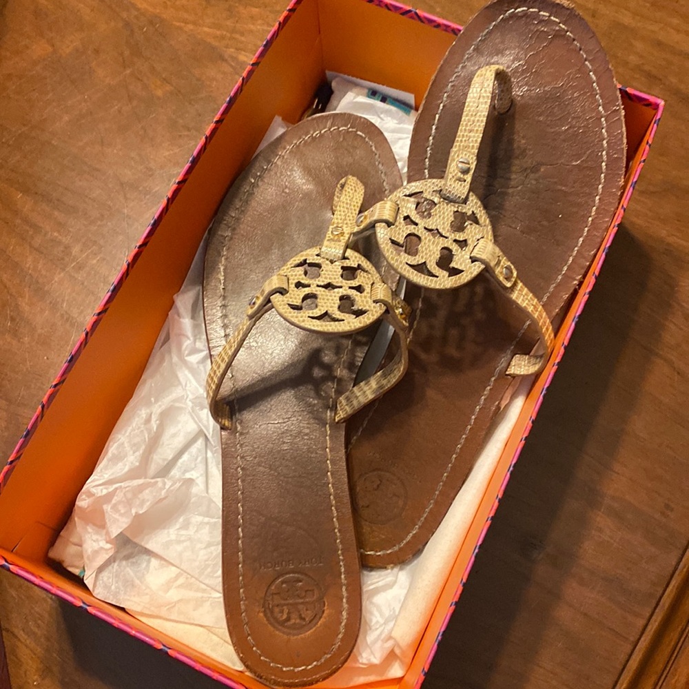 Tory Burch Mini Miller Flat Thong